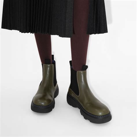 burberry chelsea boots loch.